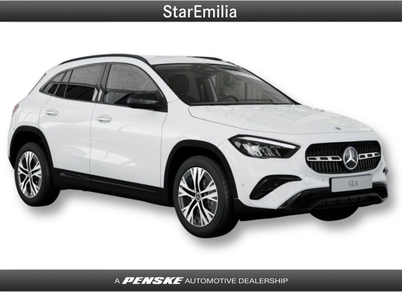 Mercedes-Benz GLA SUV 180 Automatic Premium nuova a Ferrara