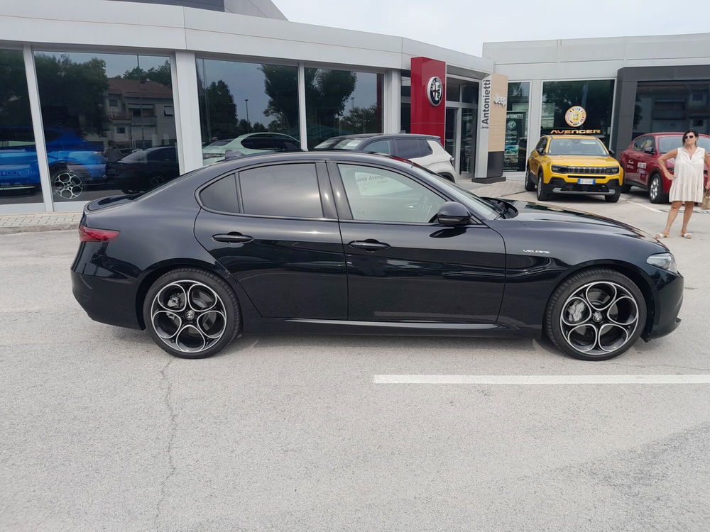 Alfa Romeo Giulia usata a Ancona (4)