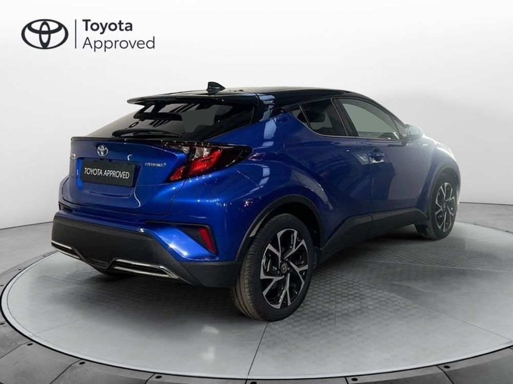 Toyota Toyota C-HR usata a Roma (16)