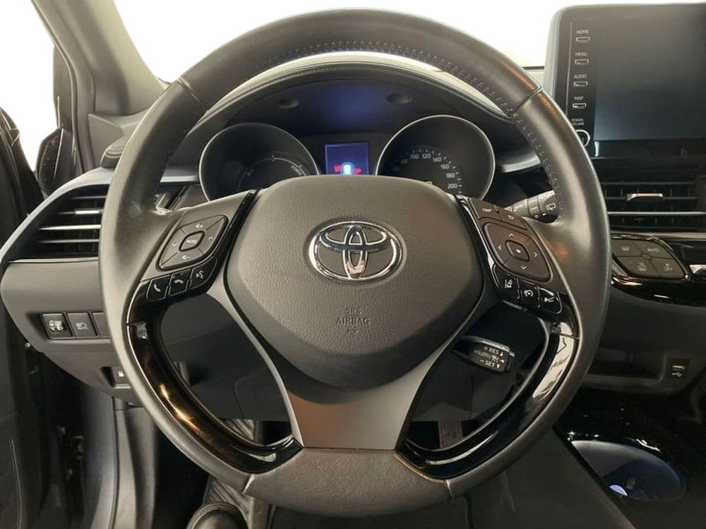 Toyota Toyota C-HR usata a Roma (11)