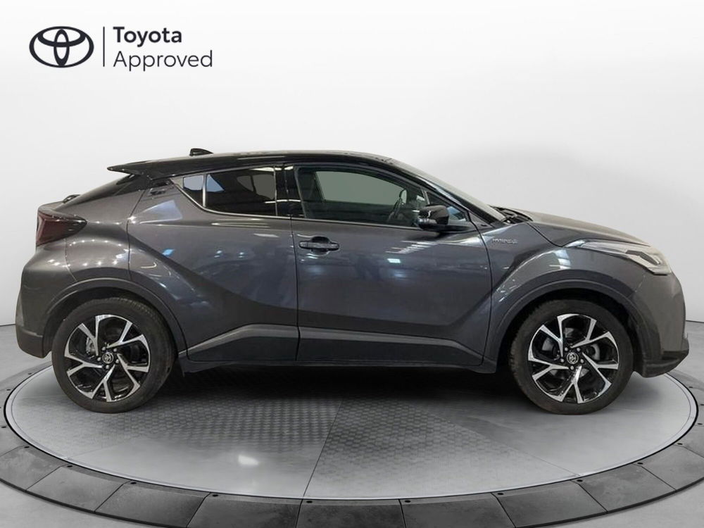 Toyota Toyota C-HR usata a Roma (13)