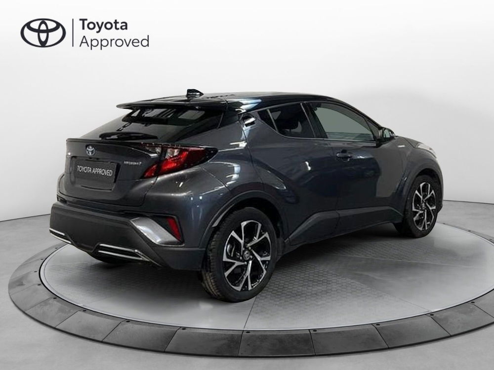 Toyota Toyota C-HR usata a Roma (15)