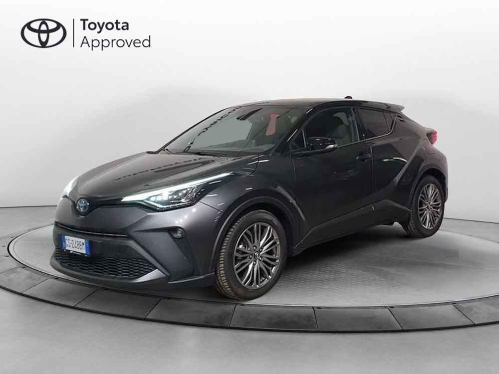 Toyota Toyota C-HR nuova a Roma