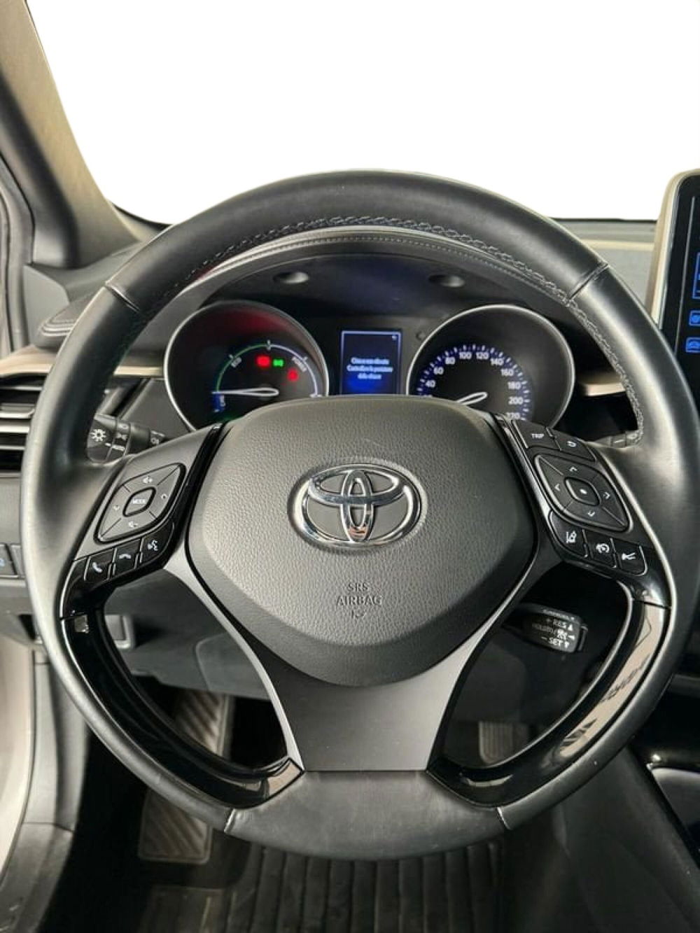 Toyota Toyota C-HR usata a Roma (10)