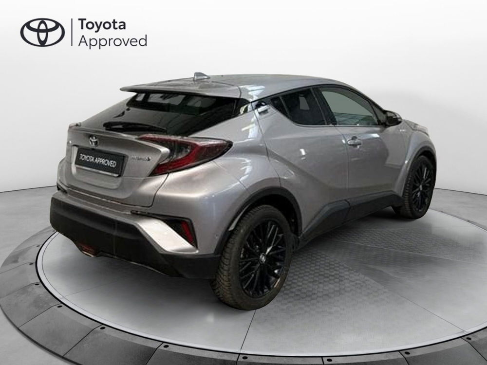 Toyota Toyota C-HR usata a Roma (11)