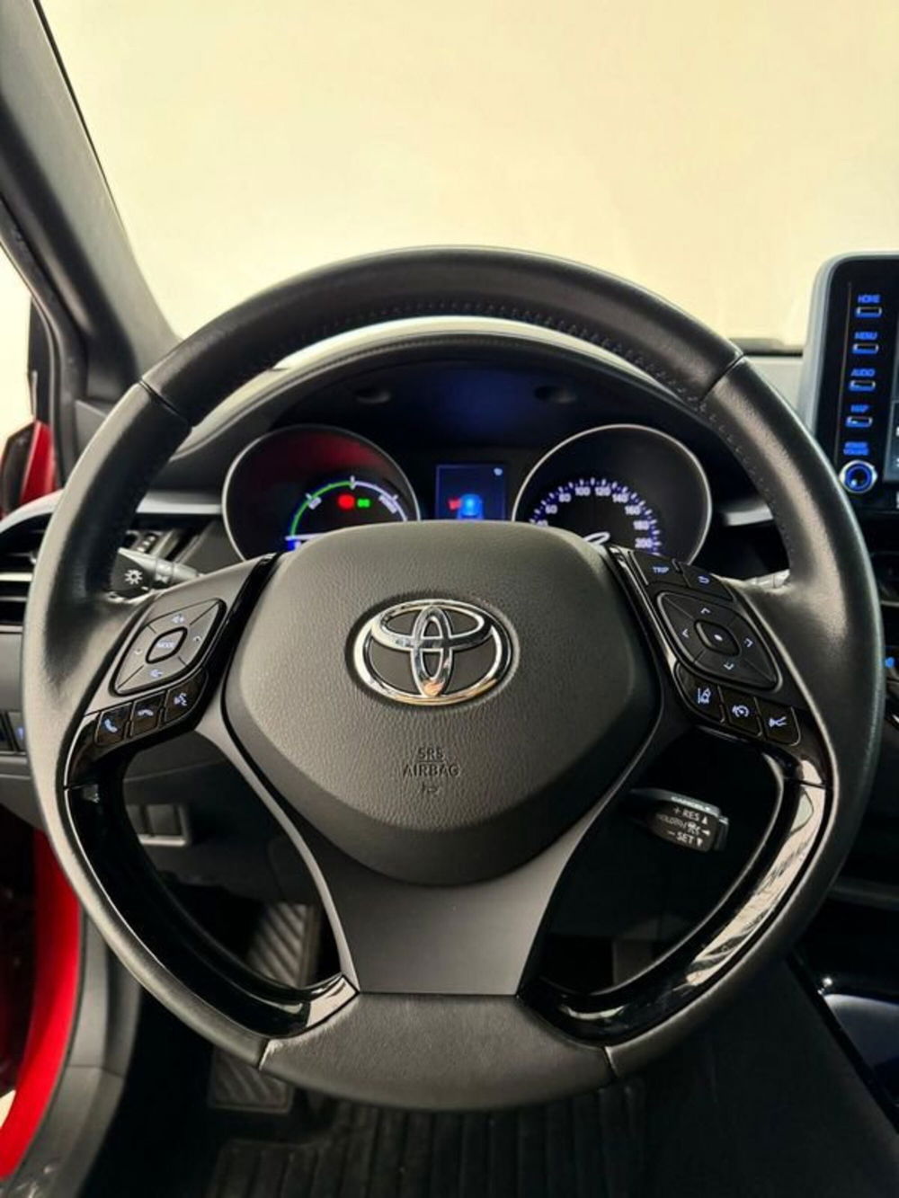 Toyota Toyota C-HR usata a Roma (12)