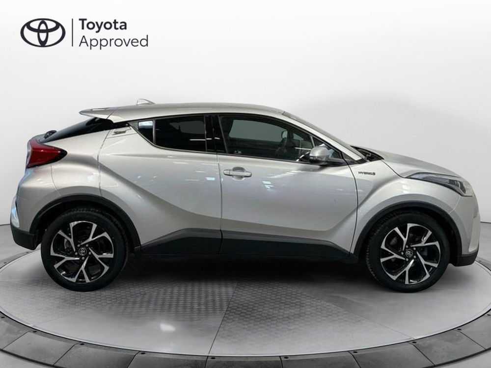 Toyota Toyota C-HR usata a Roma (14)