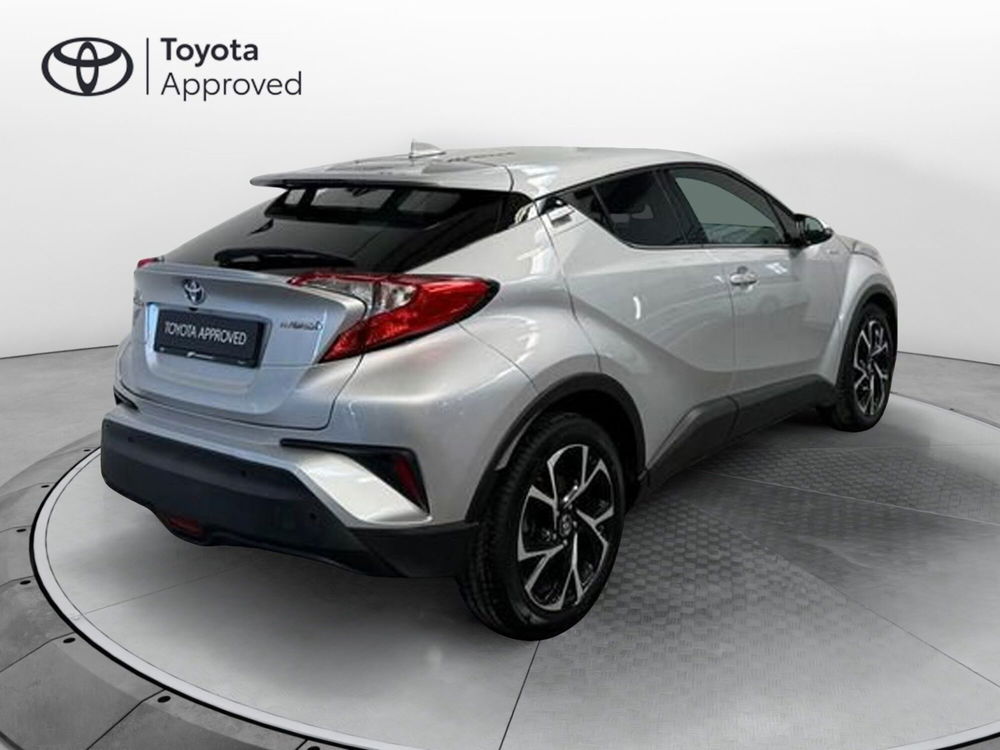 Toyota Toyota C-HR usata a Roma (16)