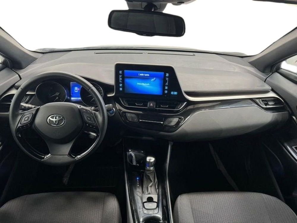 Toyota Toyota C-HR usata a Roma (8)