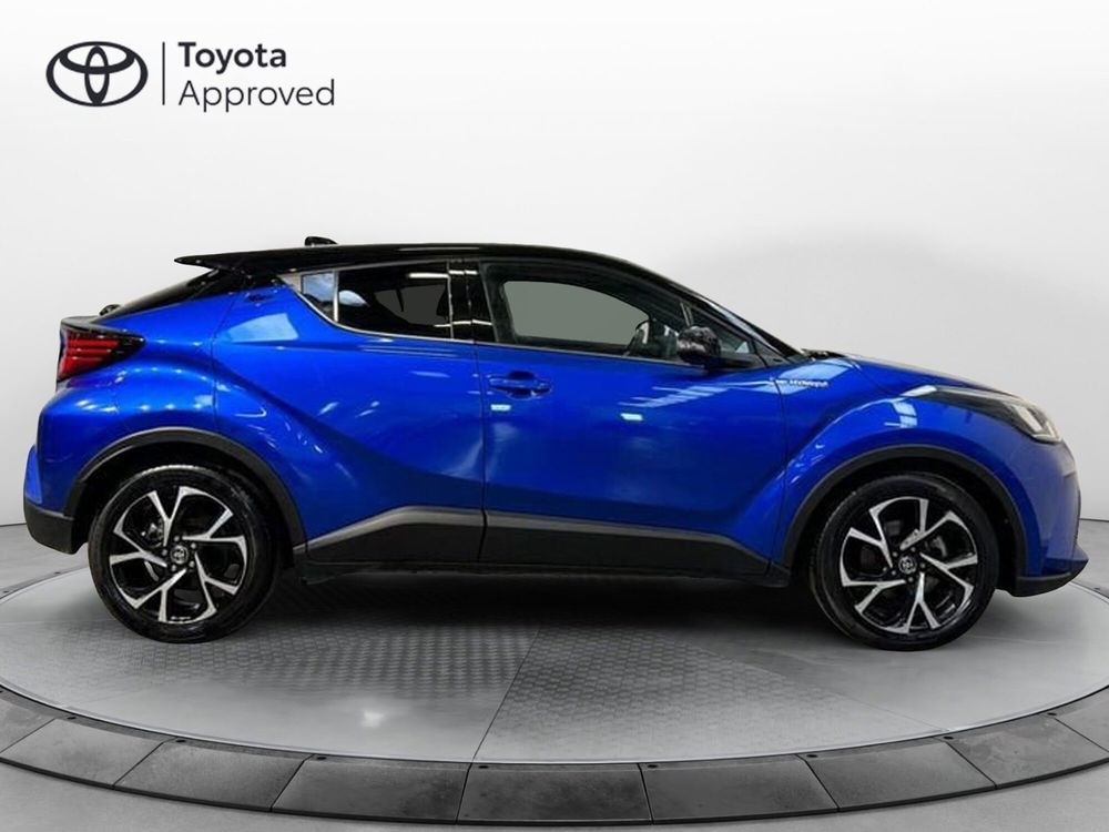 Toyota Toyota C-HR usata a Roma (14)