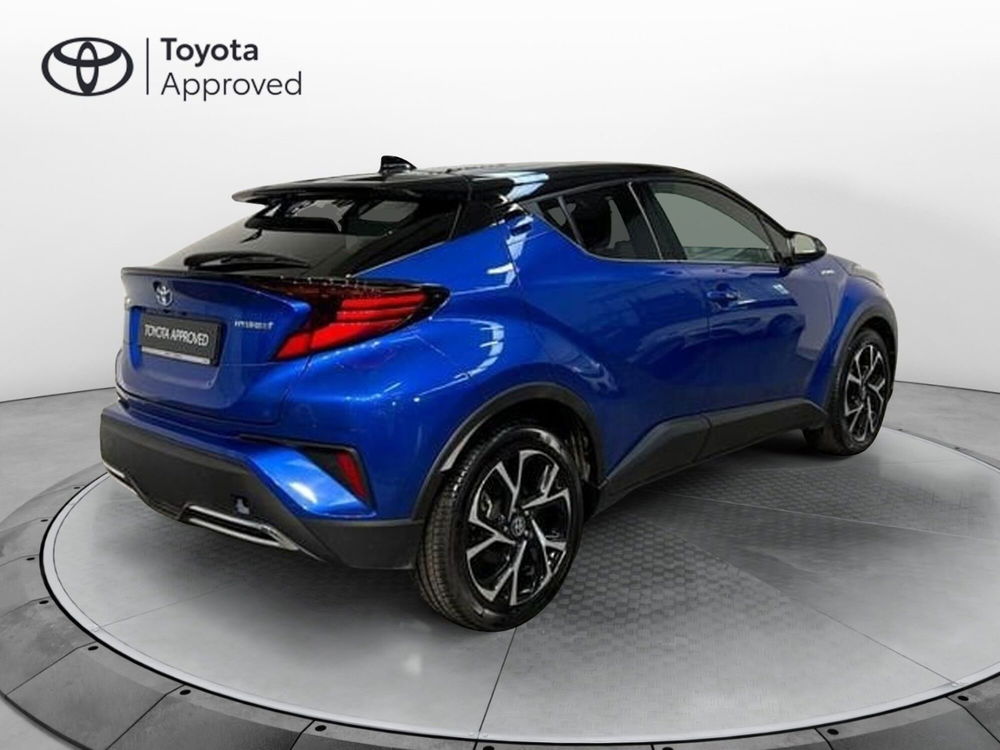 Toyota Toyota C-HR usata a Roma (16)