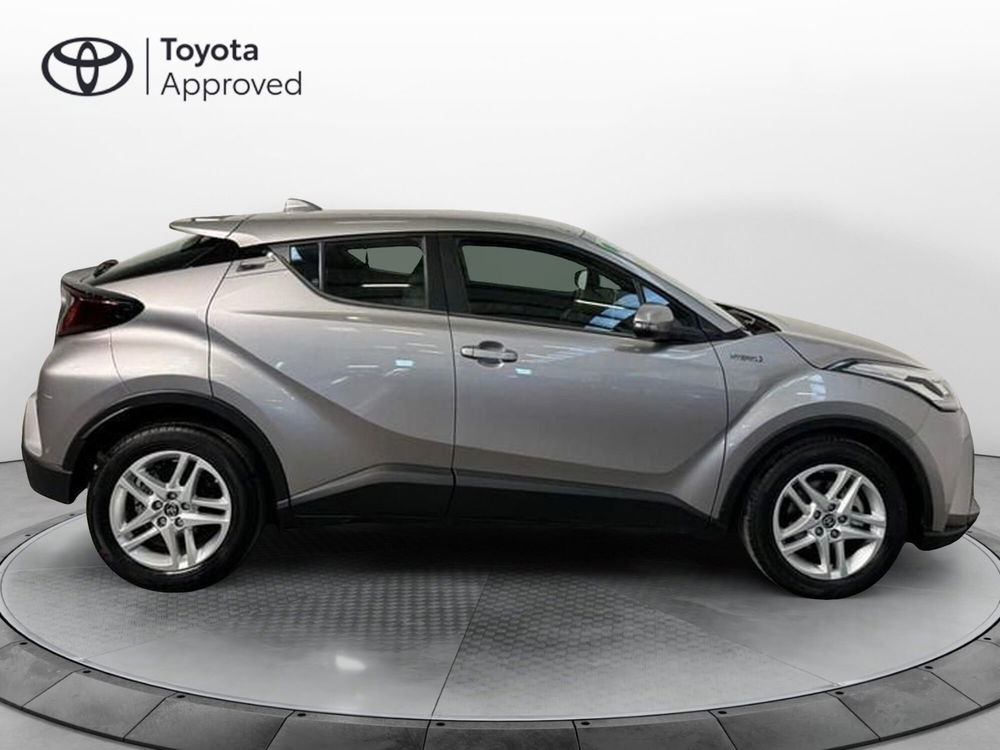 Toyota Toyota C-HR usata a Roma (14)