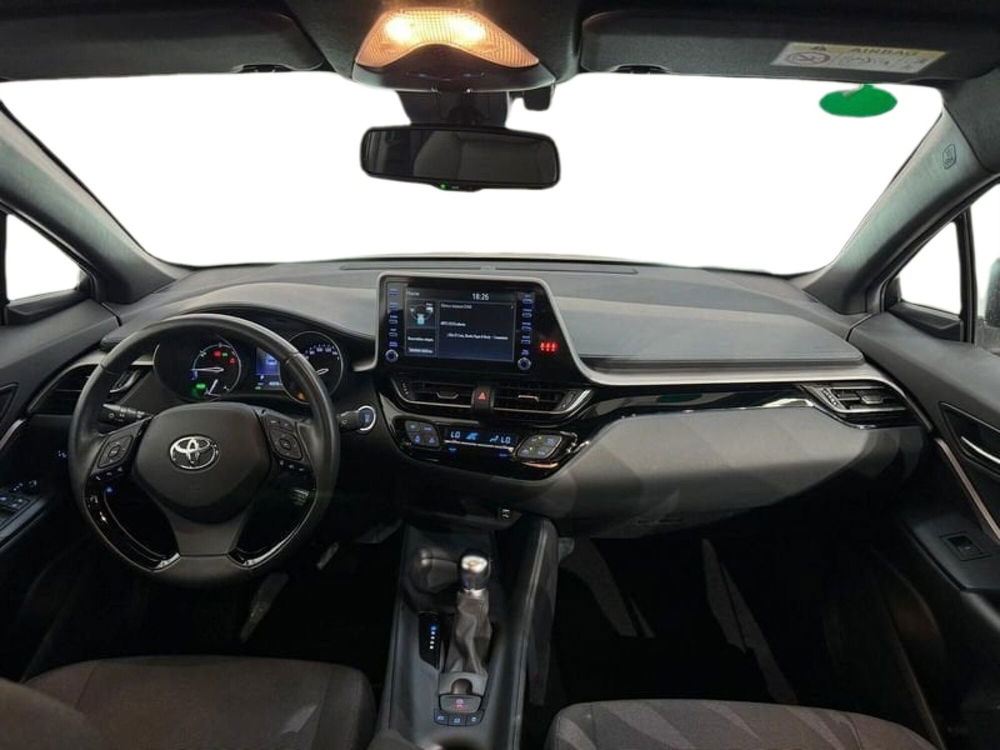 Toyota Toyota C-HR usata a Roma (9)