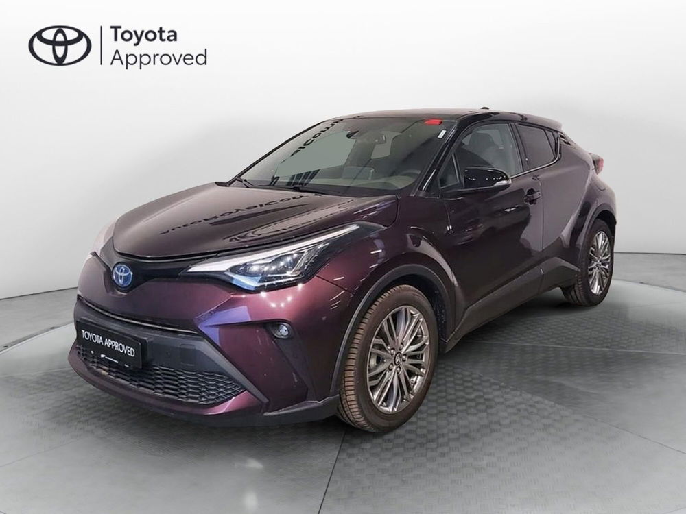 Toyota Toyota C-HR nuova a Roma