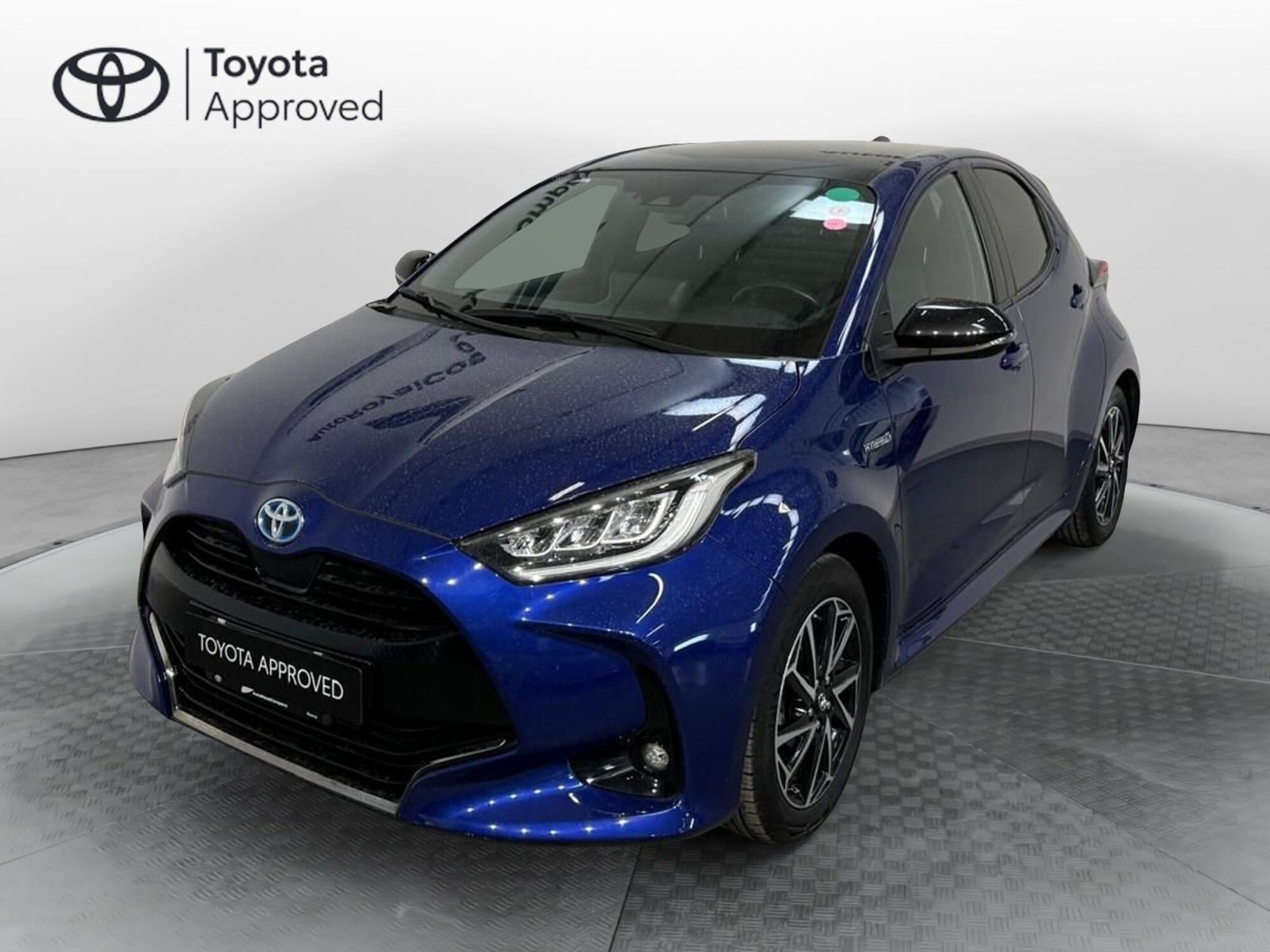 Toyota Yaris 1.5 Hybrid 5 porte Lounge del 2020 usata a Roma