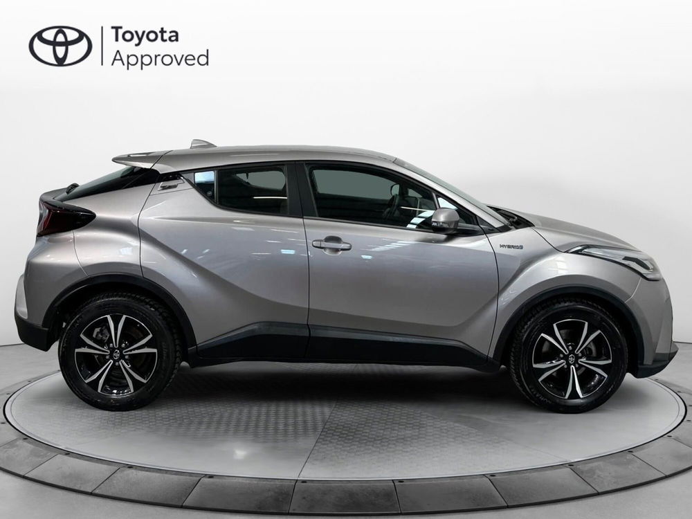 Toyota Toyota C-HR usata a Roma (13)