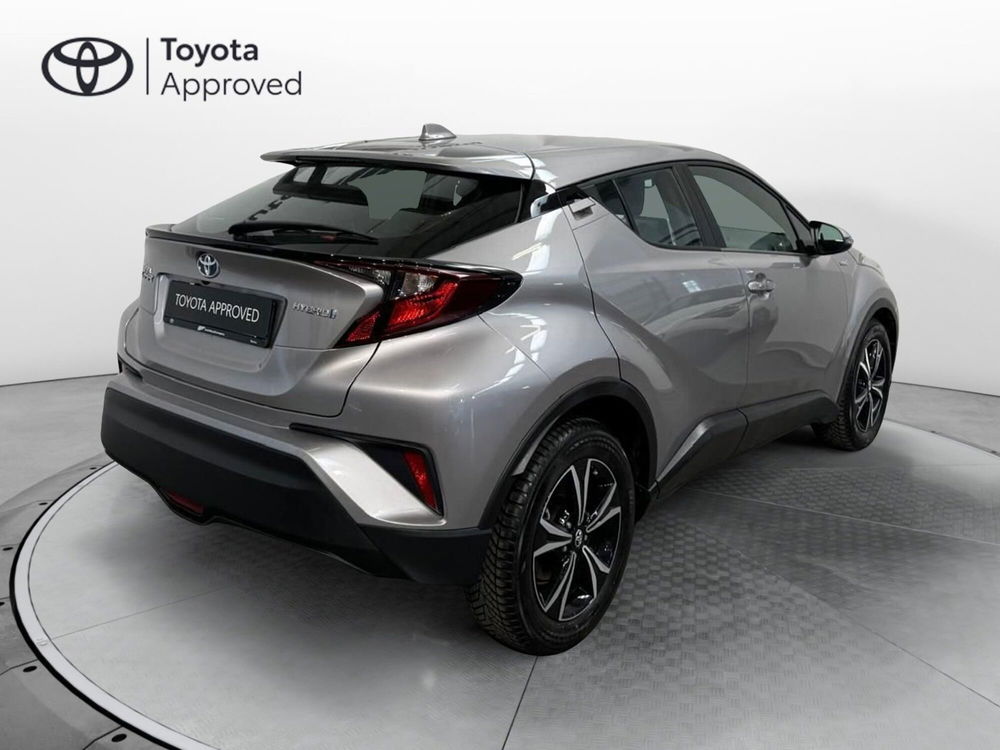 Toyota Toyota C-HR usata a Roma (15)