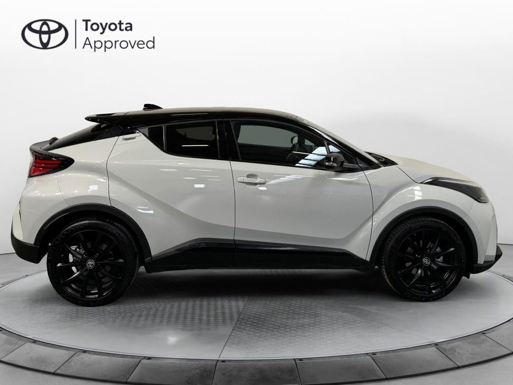 Toyota Toyota C-HR usata a Roma (14)