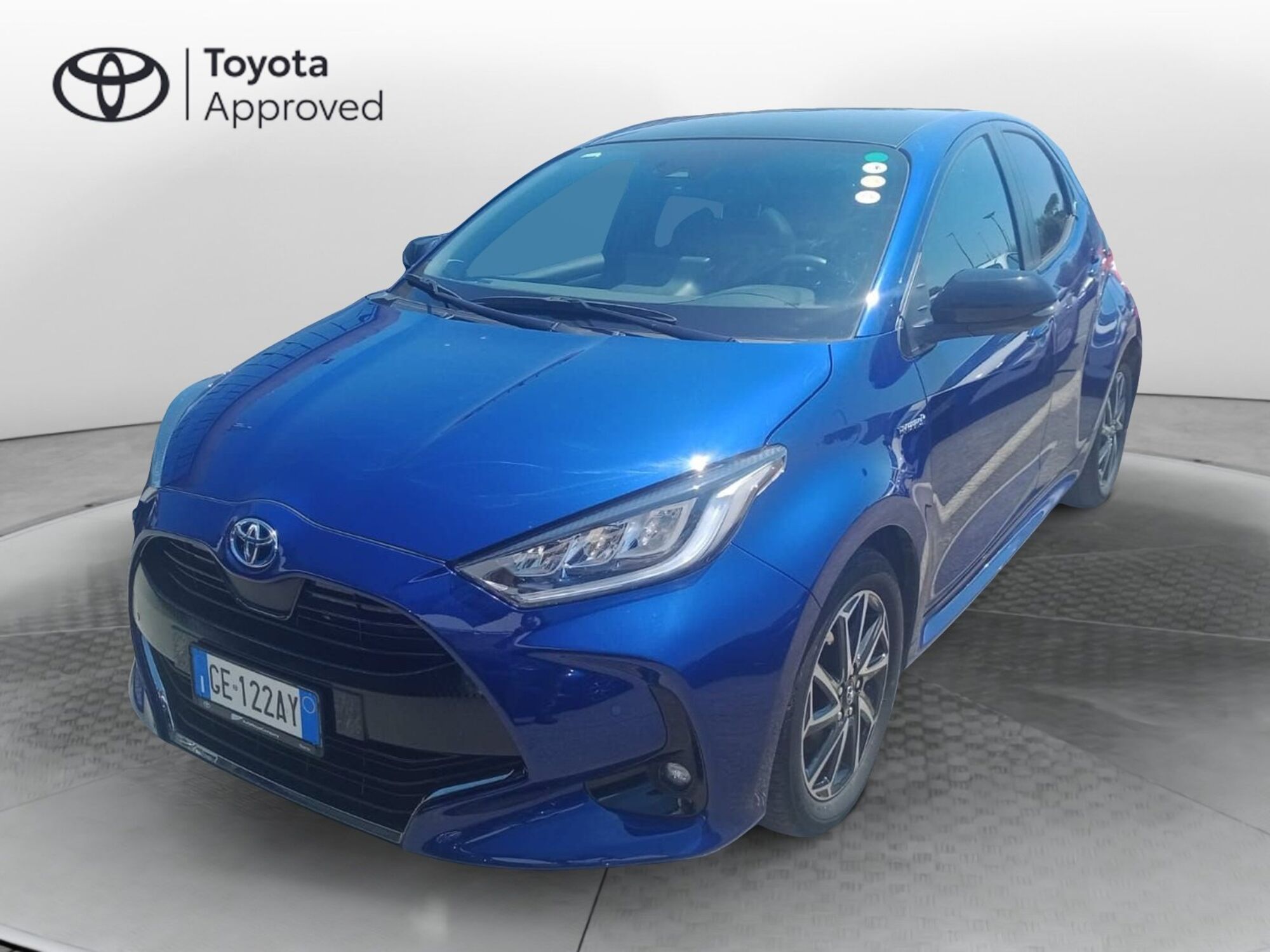 Toyota Yaris 1.5 Hybrid 5 porte Lounge del 2021 usata a Roma