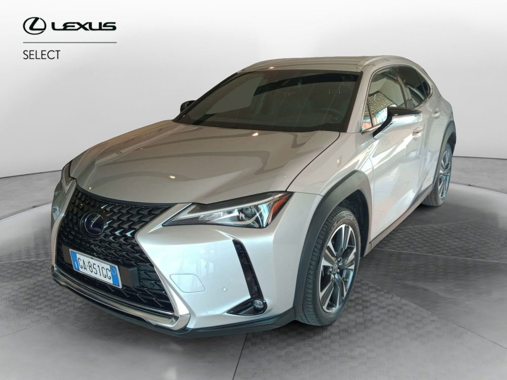 Lexus UX usata a Roma