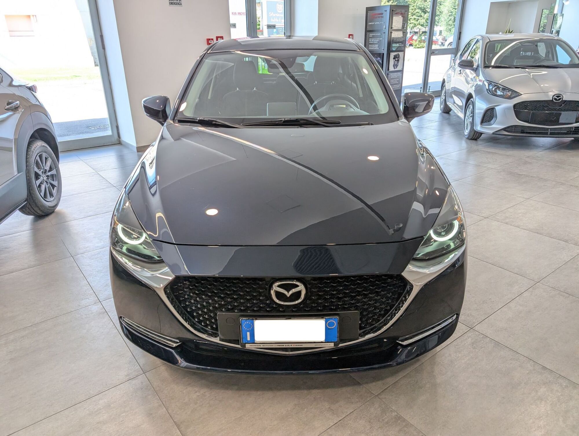 Mazda Mazda2 1.5 Skyactiv-G 90 CV Exceed  del 2020 usata a Castellammare di Stabia