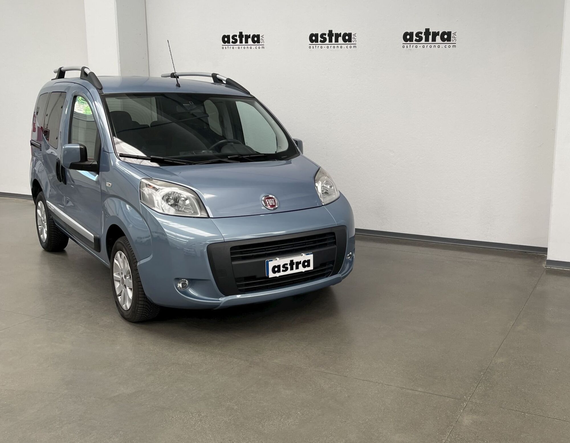 Fiat QUBO 1.3 MJT 95 CV Trekking  del 2014 usata a Arona