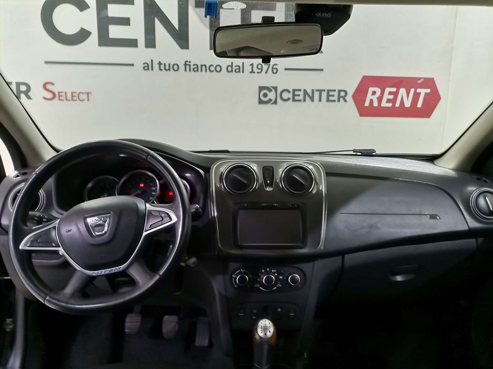 Dacia Sandero usata a Salerno (7)