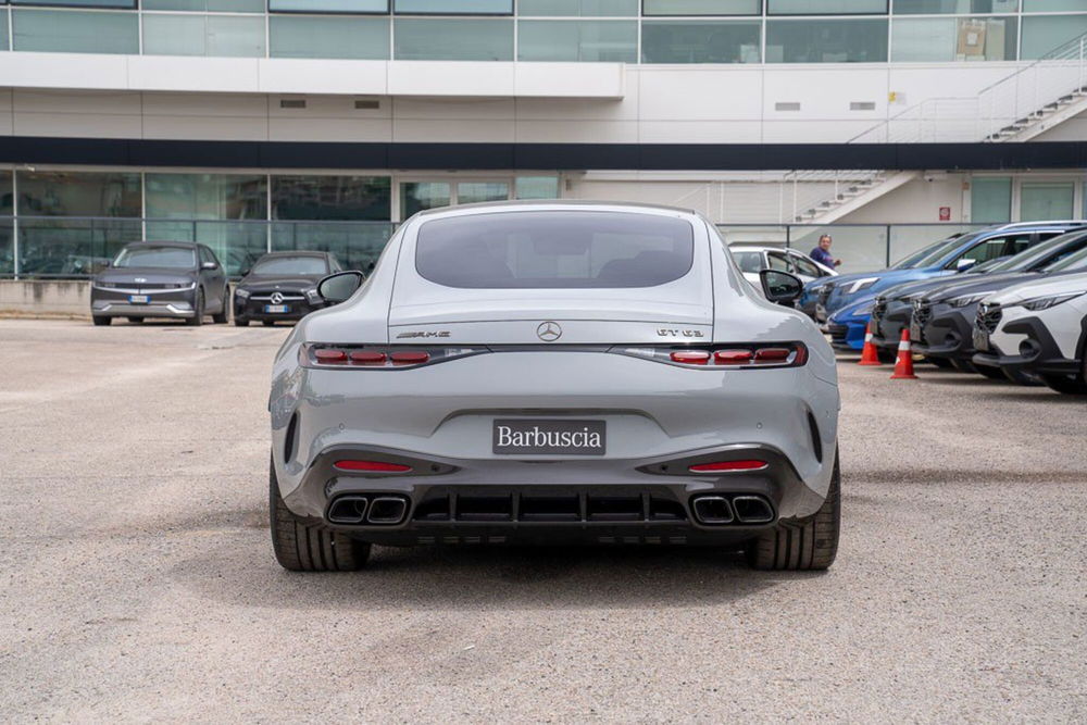 Mercedes-Benz AMG GT nuova a Pescara (4)