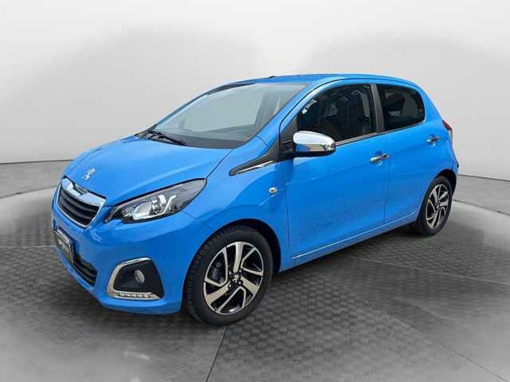 Peugeot 108 68 5 porte Allure  del 2016 usata a Siena