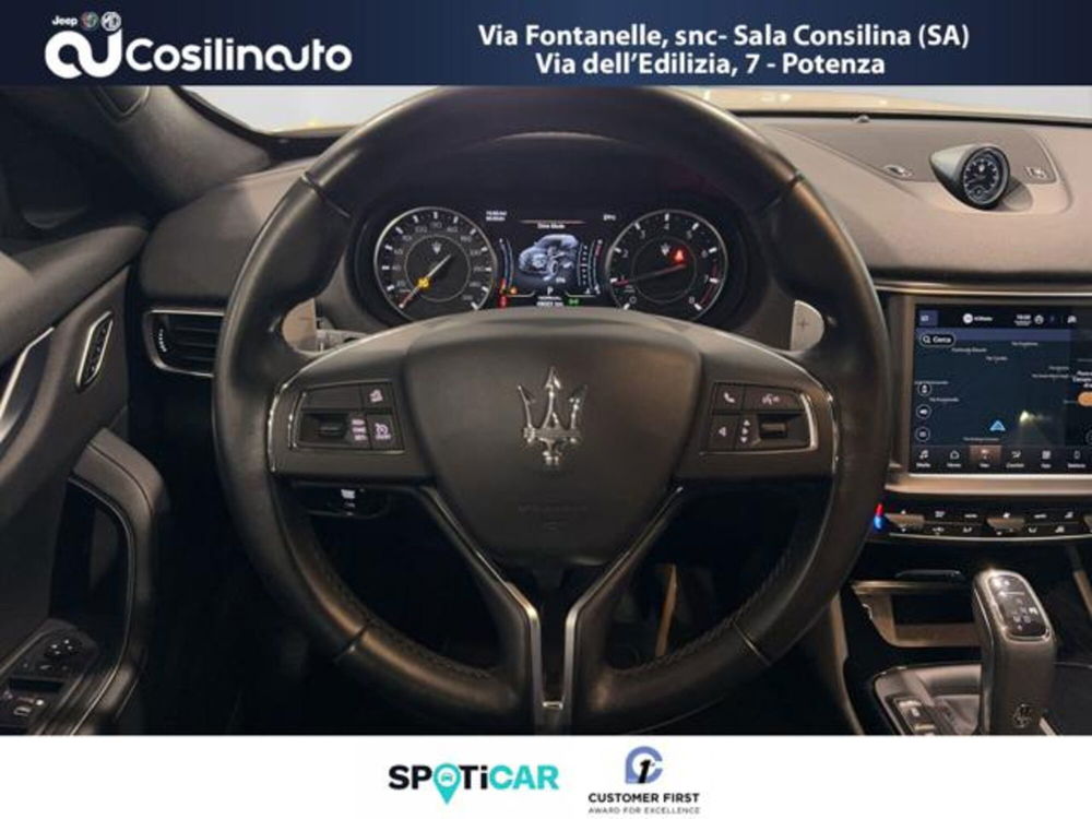 Maserati Levante usata a Salerno (11)