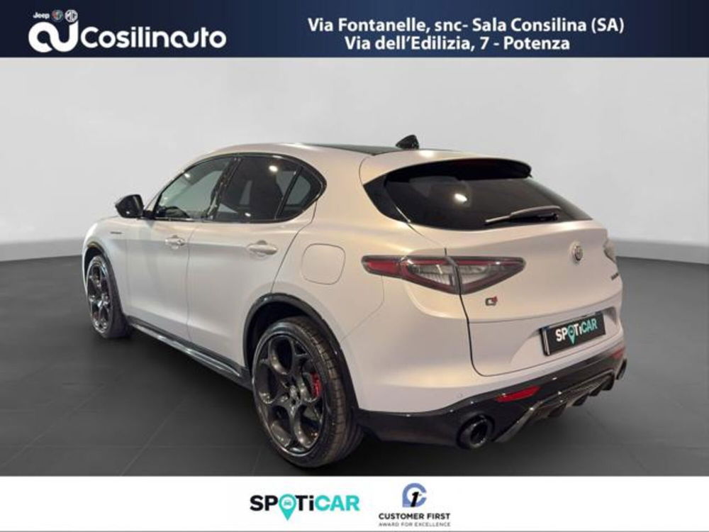 Alfa Romeo Stelvio usata a Salerno (3)