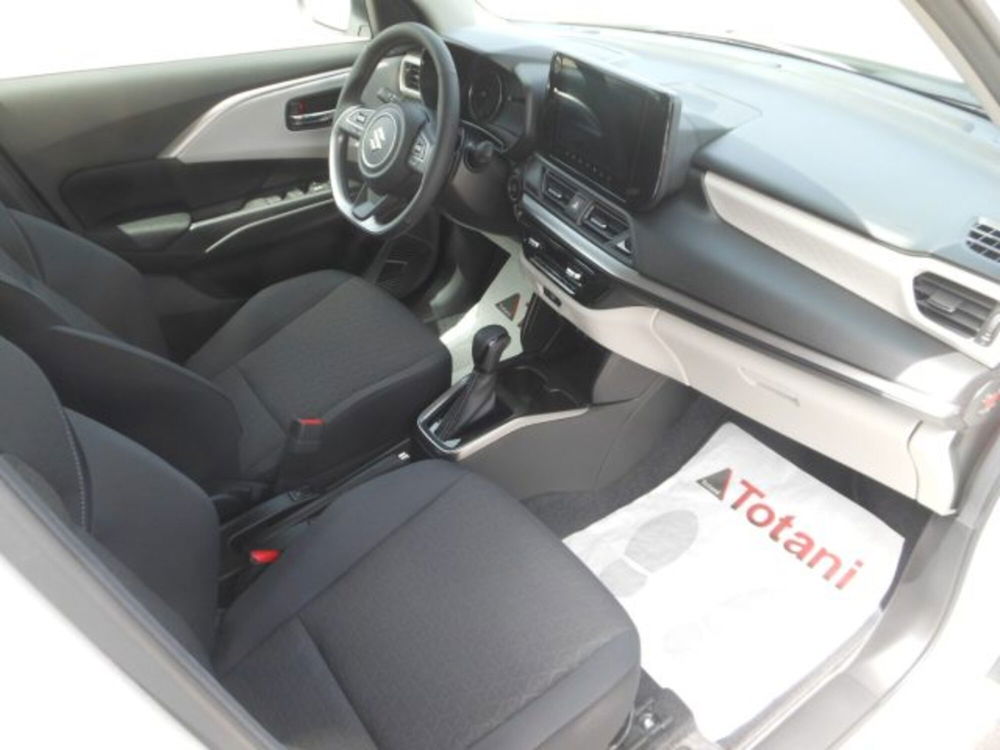 Suzuki Swift nuova a L'Aquila (18)