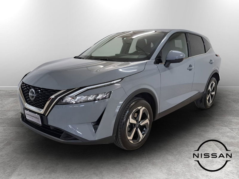 Nissan Qashqai 1.3 mhev N-Connecta 2wd 158cv xtronic del 2023 usata a Siena