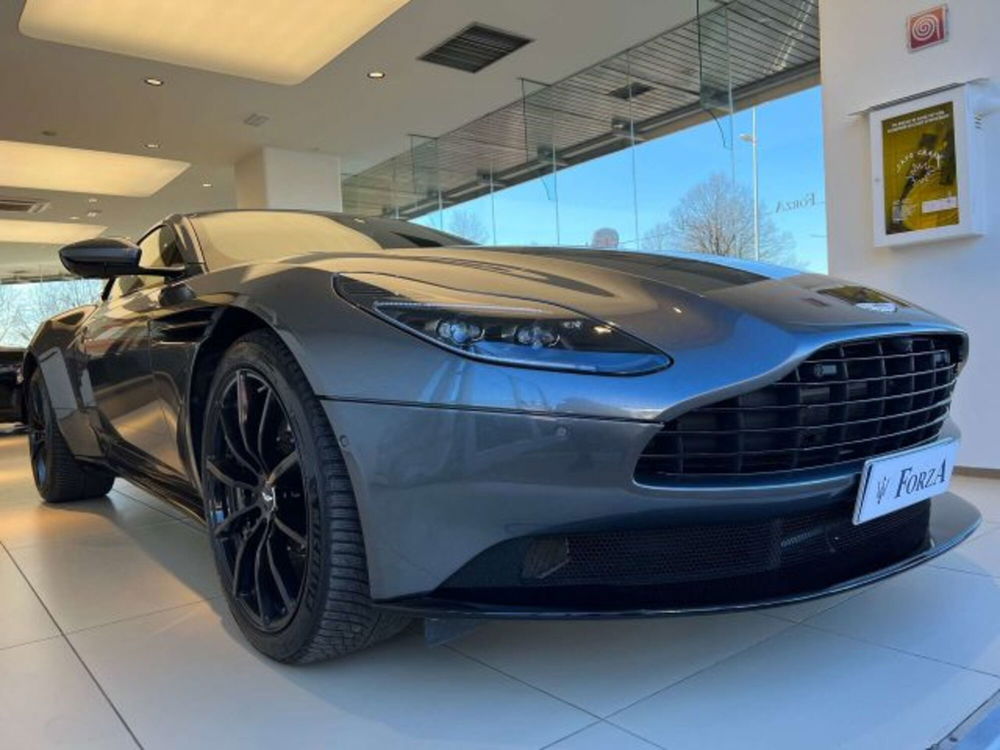 Aston Martin DB11 usata a Torino (3)