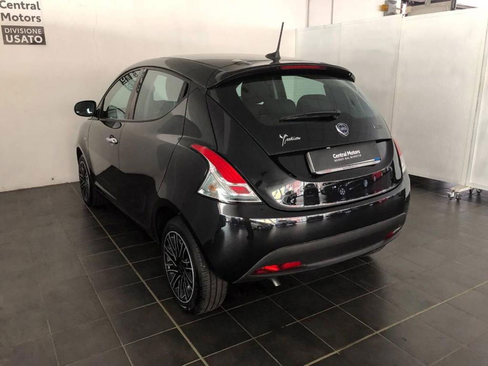 Lancia Ypsilon usata a Torino (5)