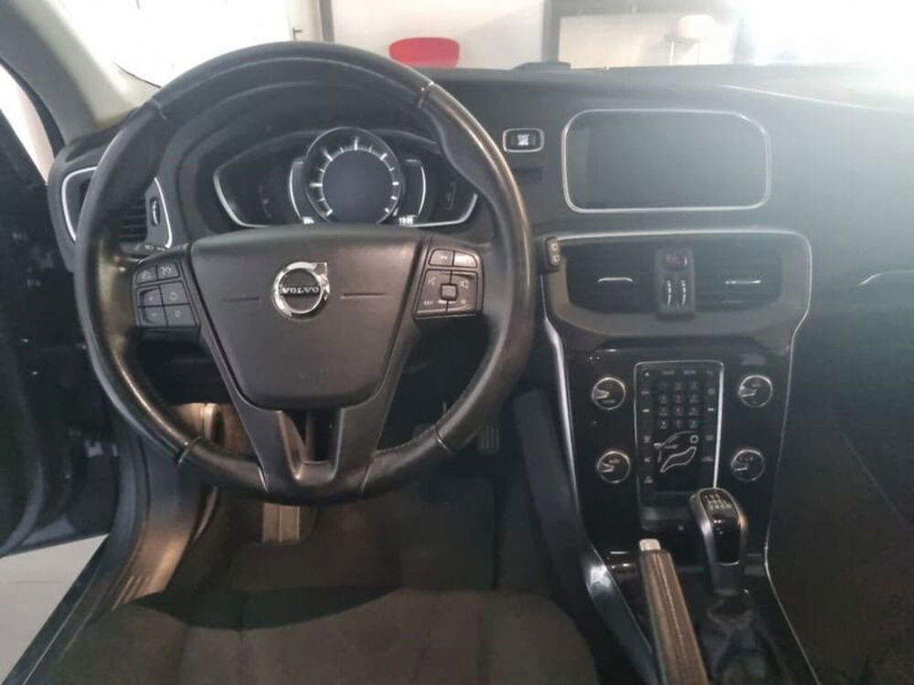 Volvo V40 usata a Vicenza (11)