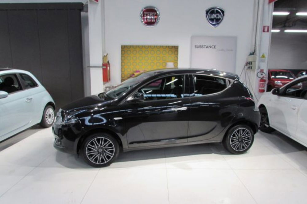 Lancia Ypsilon usata a Milano