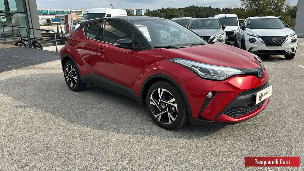 Toyota Toyota C-HR nuova a Campobasso