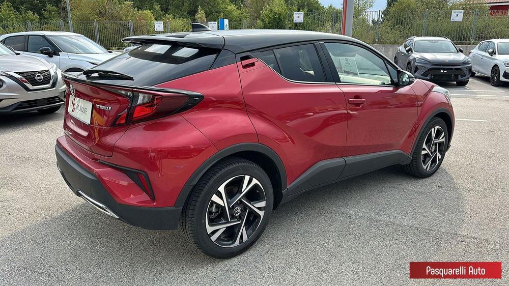 Toyota Toyota C-HR nuova a Campobasso (4)