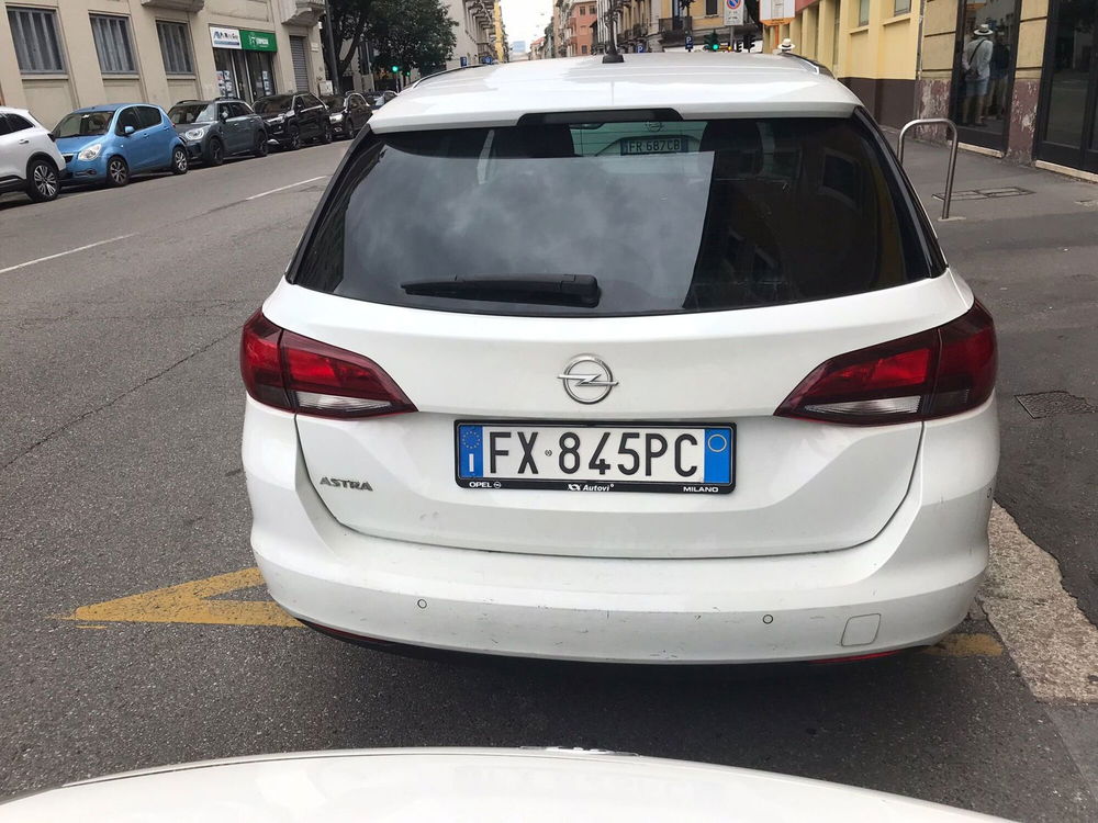 Opel Astra Station Wagon usata a Milano (4)