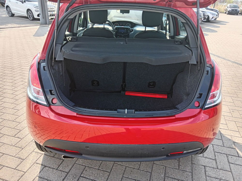 Lancia Ypsilon usata a Alessandria (6)