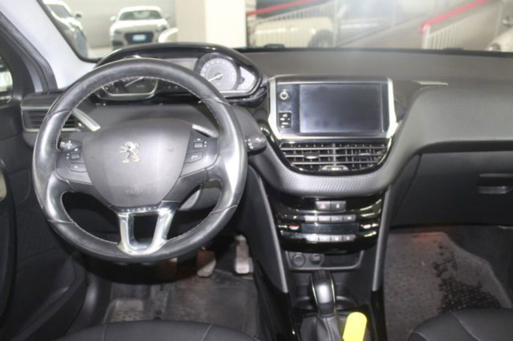 Peugeot 2008 usata a Terni (11)