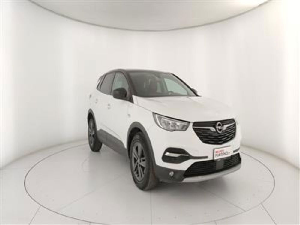 Opel Grandland X usata a Bari (11)