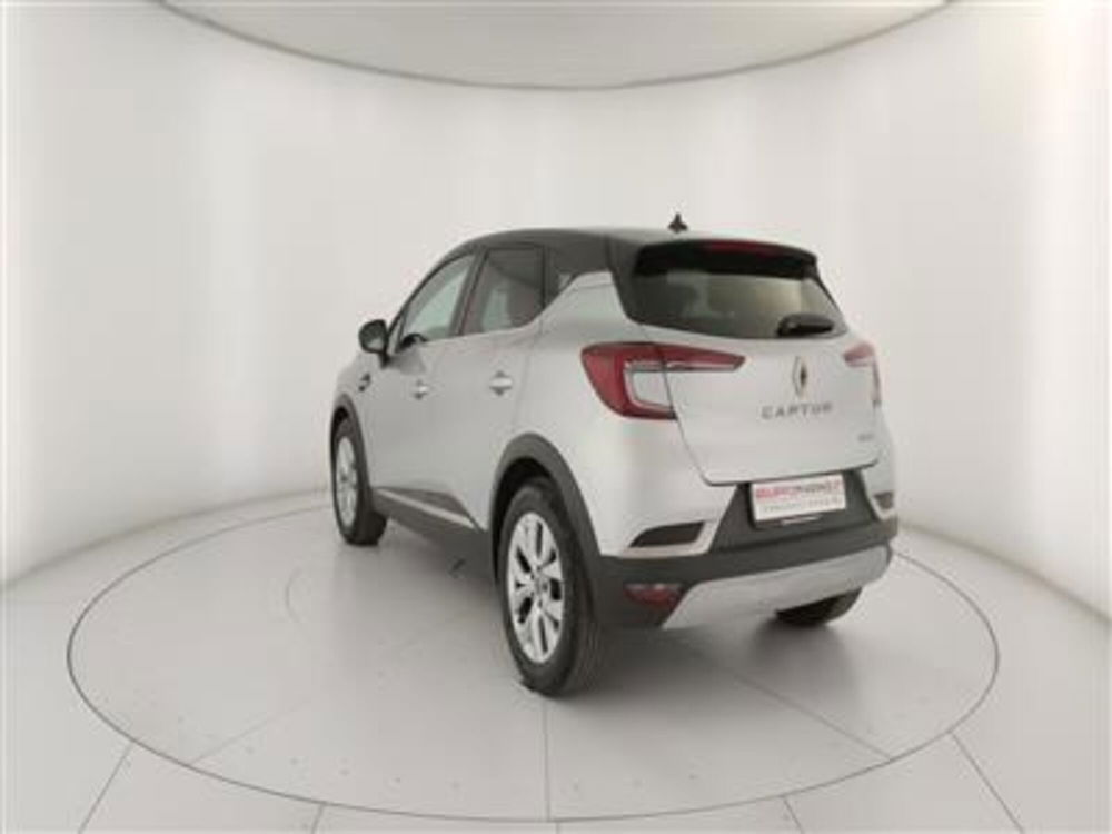 Renault Captur usata a Bari (5)