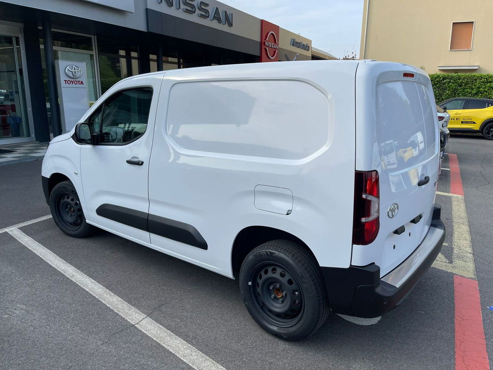 Toyota Proace City nuova a Bologna (6)