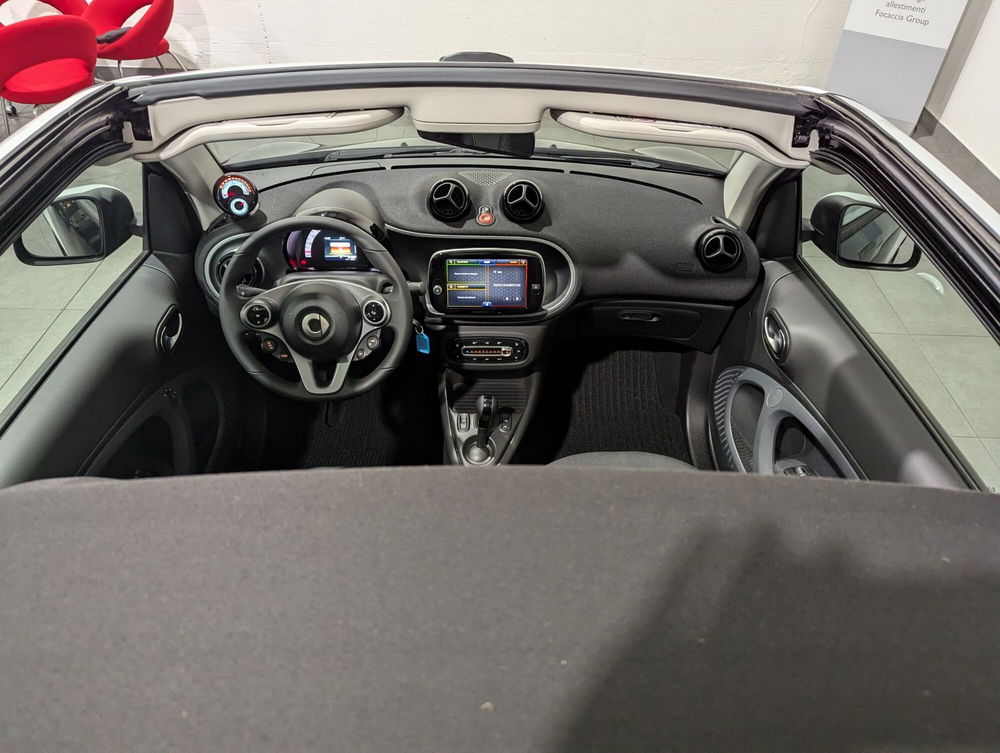 smart Fortwo Cabrio nuova a Trento (10)