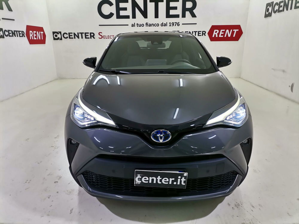 Toyota Toyota C-HR nuova a Salerno (2)