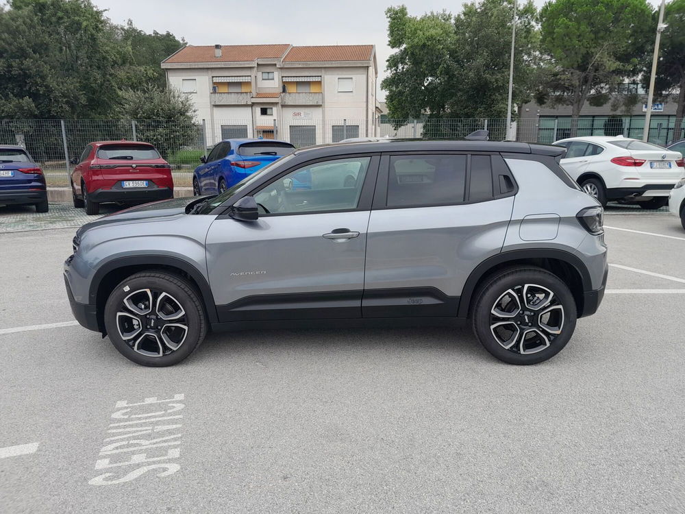 Jeep Avenger nuova a Ancona (8)