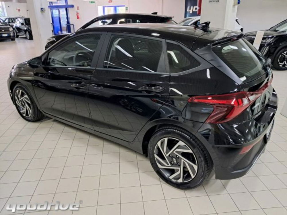 Hyundai i20 nuova a Napoli (3)