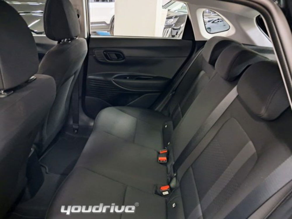 Hyundai i20 nuova a Napoli (9)